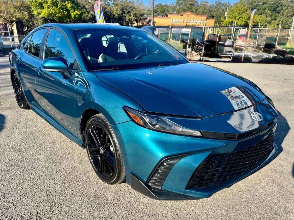 2025 Toyota Camry Image 10