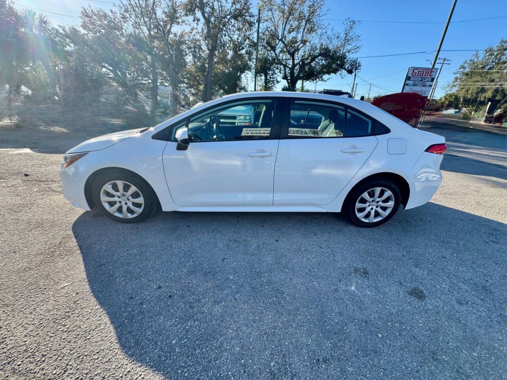 2023 Toyota Corolla Image 6