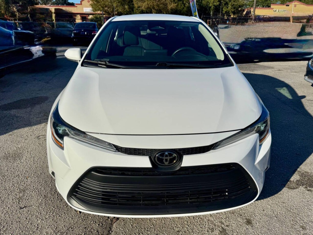 2023 Toyota Corolla Image 9