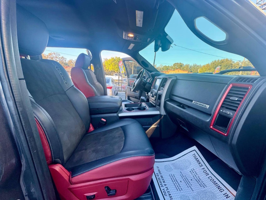 2017 RAM 1500 Image 15