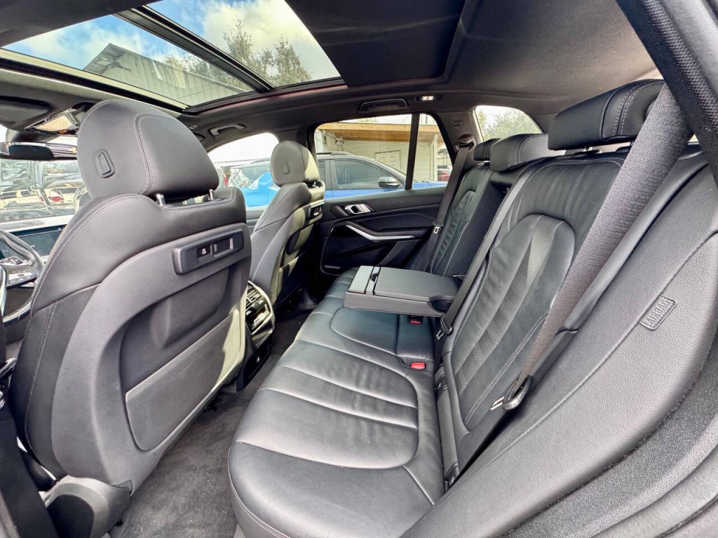2019 BMW X5 Image 15