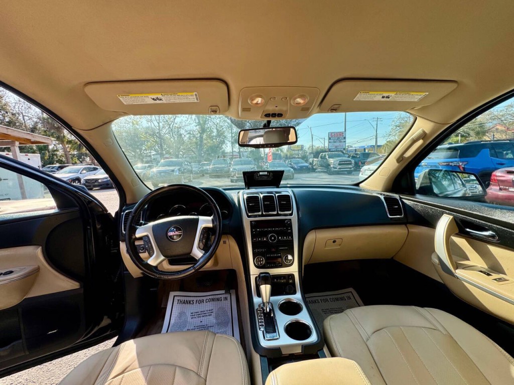 2011 GMC Acadia Image 19