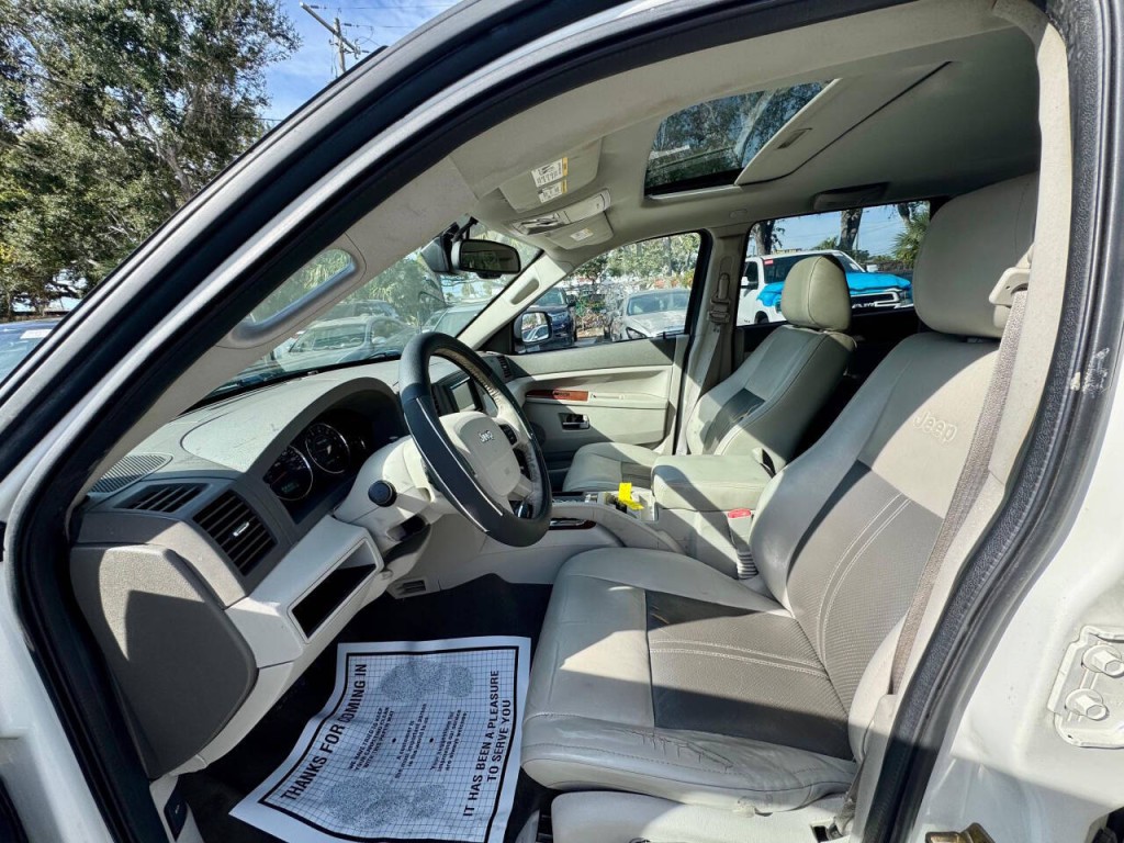 2007 Jeep Grand Cherokee Image 14