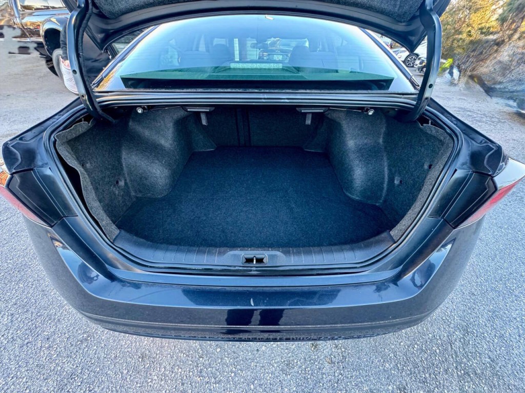 2021 Nissan Altima Image 13