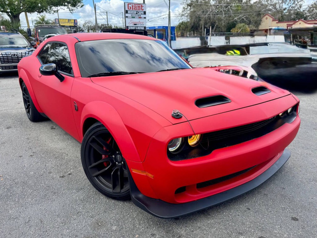 2019 Dodge Challenger Image 2