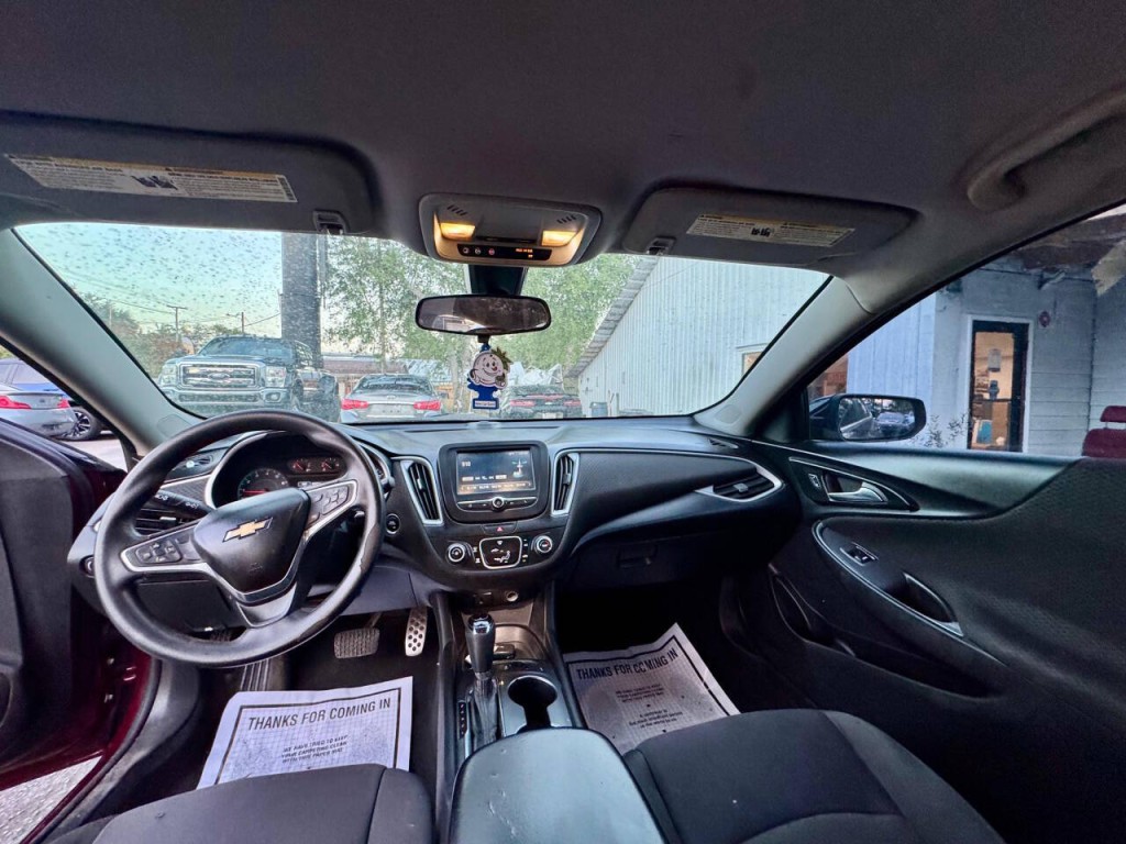 2016 Chevrolet Malibu Image 18