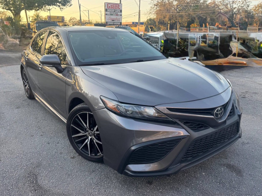 2023 Toyota Camry Image 3