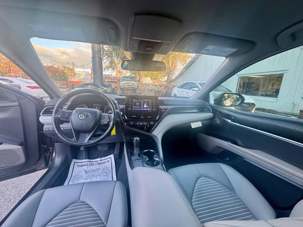 2023 Toyota Camry Image 17