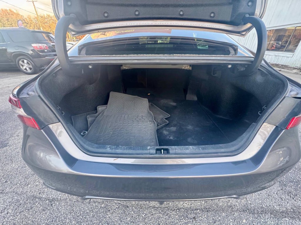 2023 Toyota Camry Image 18