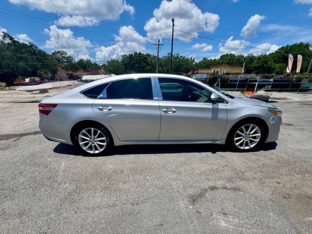 2014 Toyota Avalon Image 6