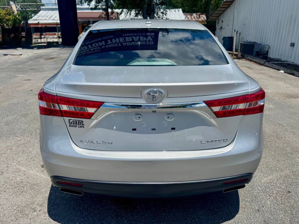 2014 Toyota Avalon Image 7