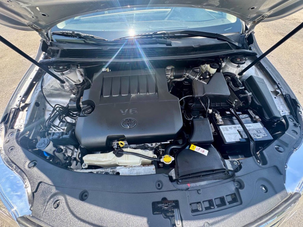 2014 Toyota Avalon Image 12