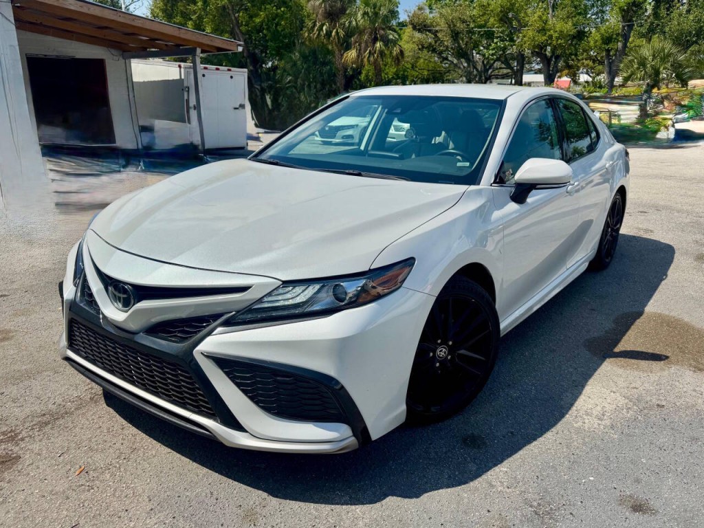 2024 Toyota Camry Image 2