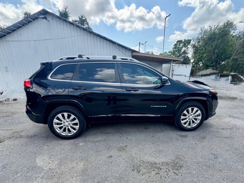 2018 Jeep Cherokee Image 7
