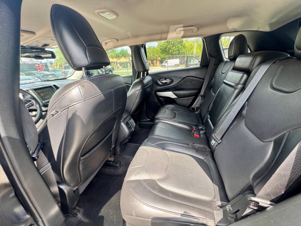 2018 Jeep Cherokee Image 15