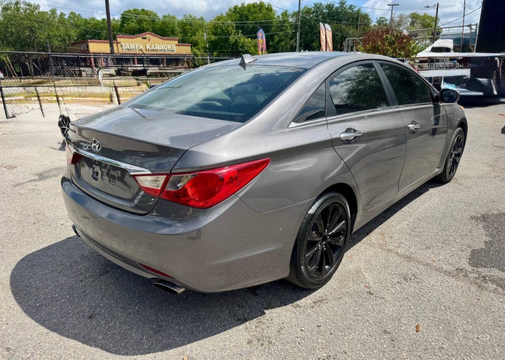 2011 Hyundai Sonata Image 5