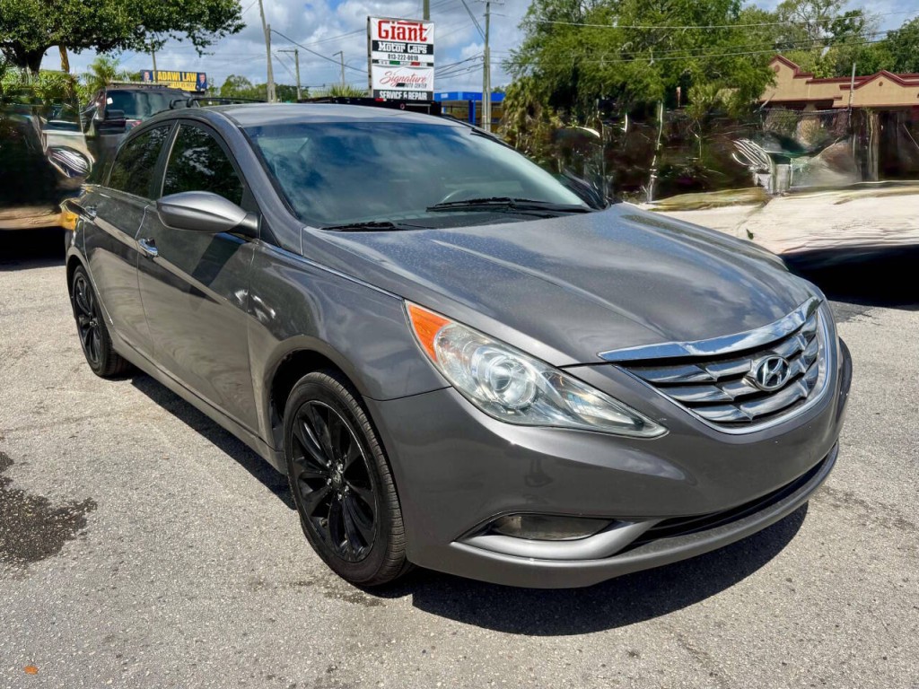 2011 Hyundai Sonata Image 10