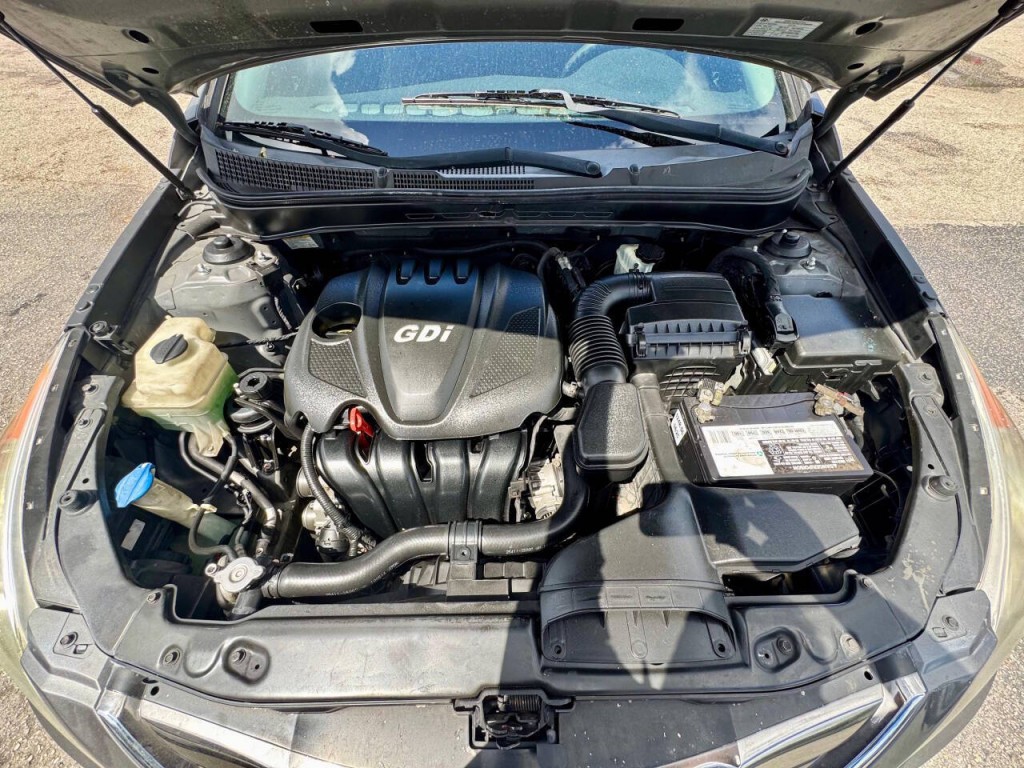 2011 Hyundai Sonata Image 13