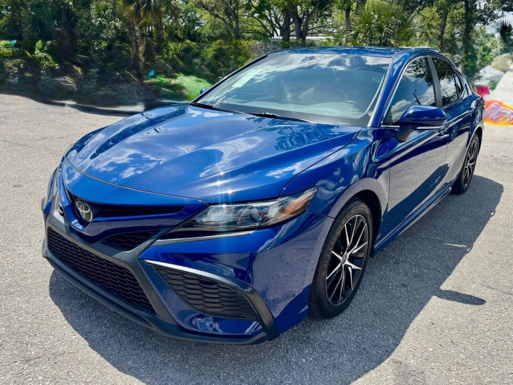 2023 Toyota Camry Image 12