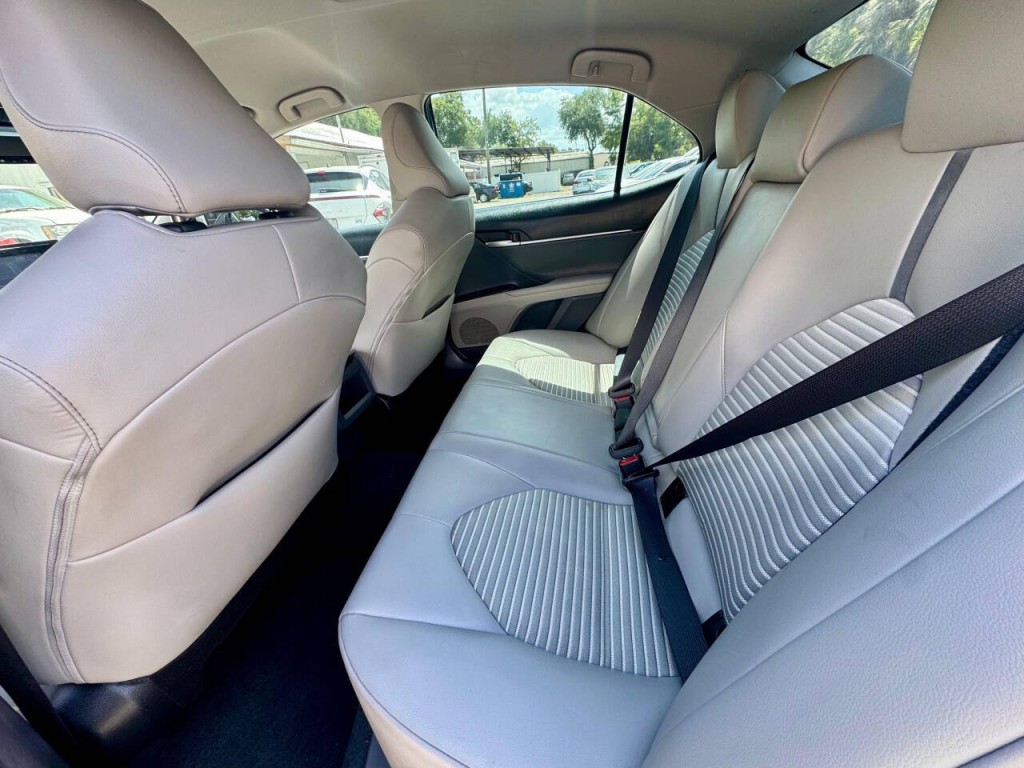 2023 Toyota Camry Image 17
