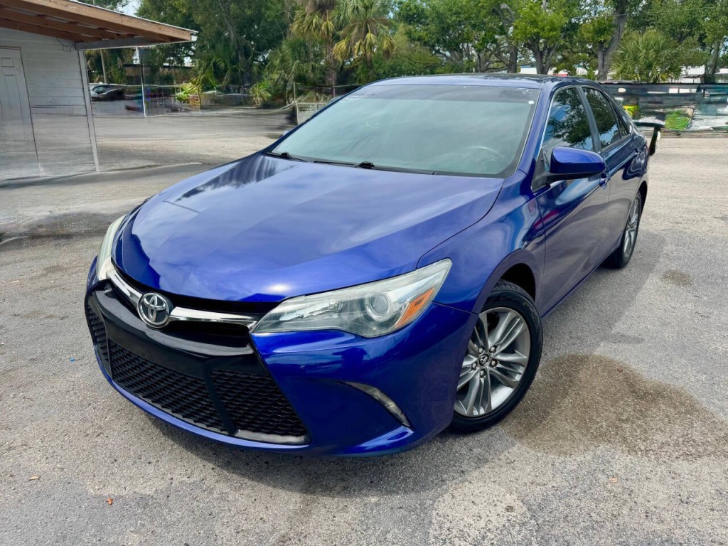 2015 Toyota Camry Image 3