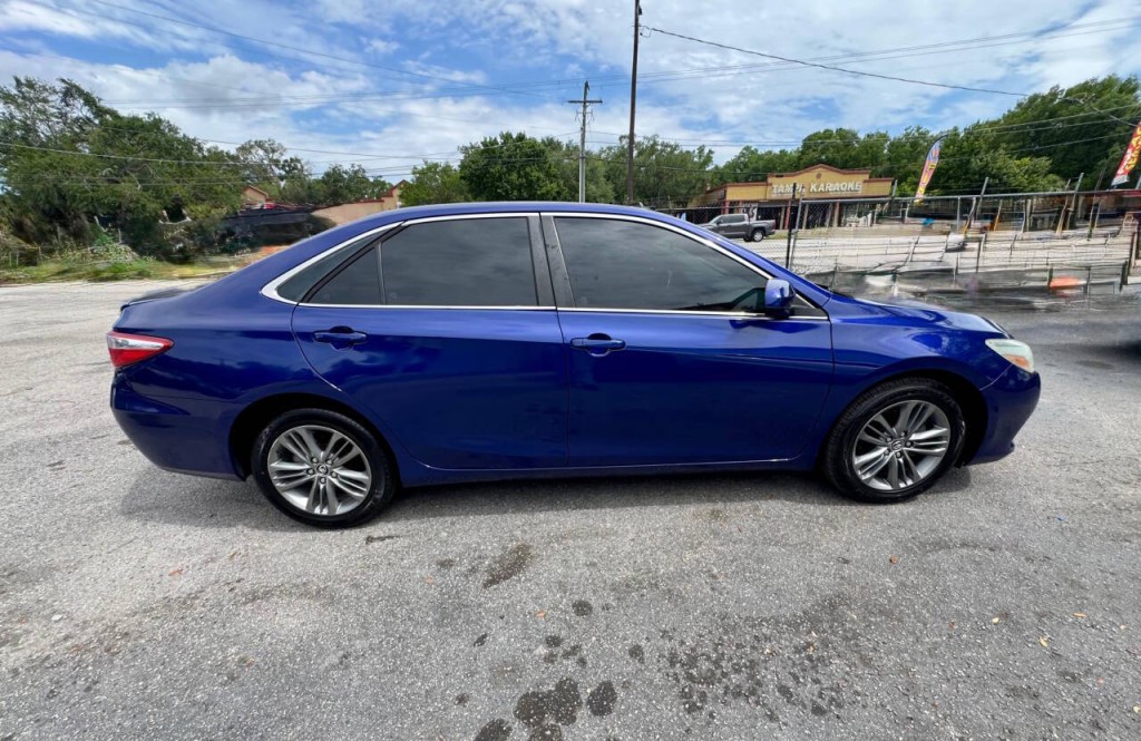 2015 Toyota Camry Image 7