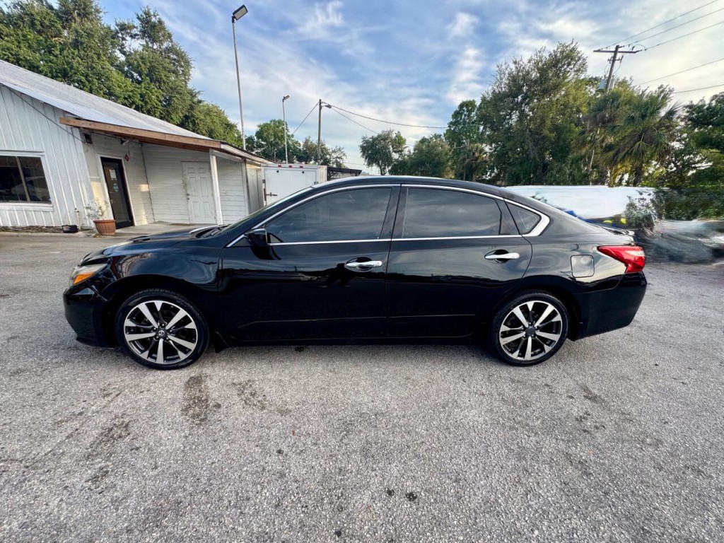 2016 Nissan Altima Image 6