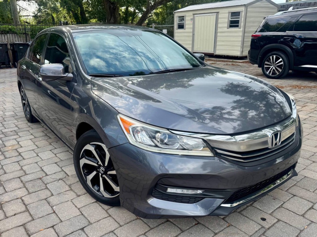 2017 Honda Accord Image 3