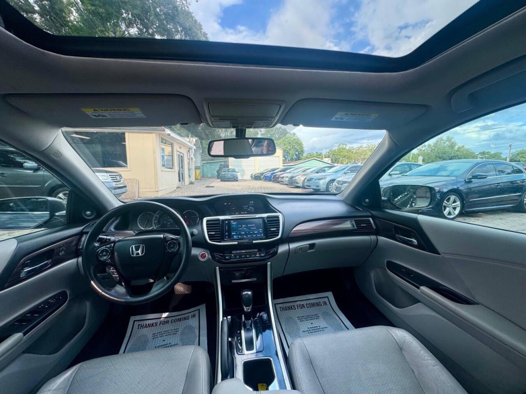 2017 Honda Accord Image 11