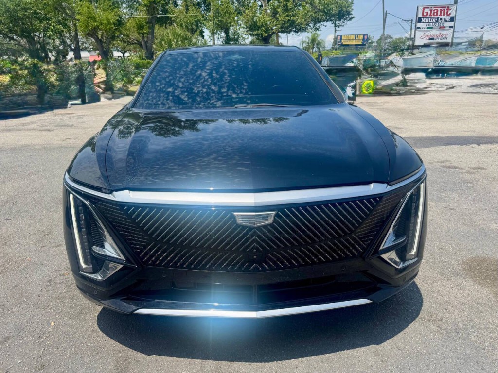 2023 Cadillac Lyriq Image 8