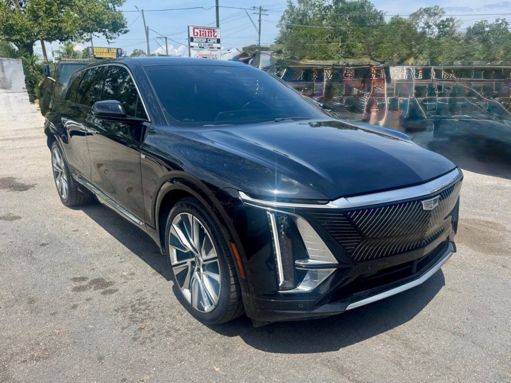 2023 Cadillac Lyriq Image 10