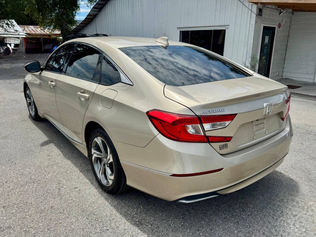 2020 Honda Accord Image 4