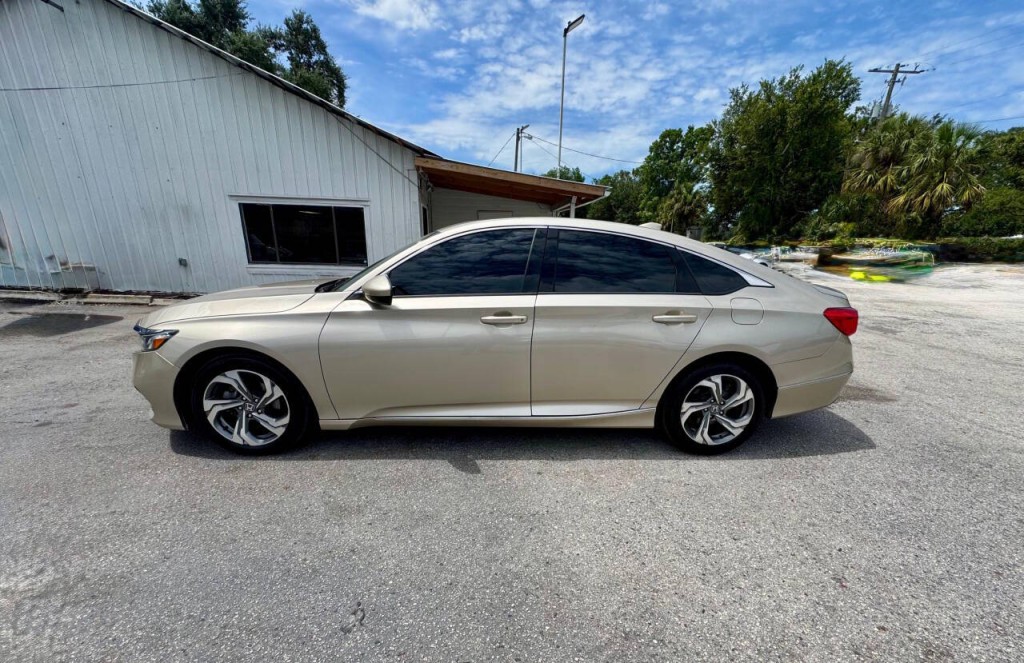 2020 Honda Accord Image 6