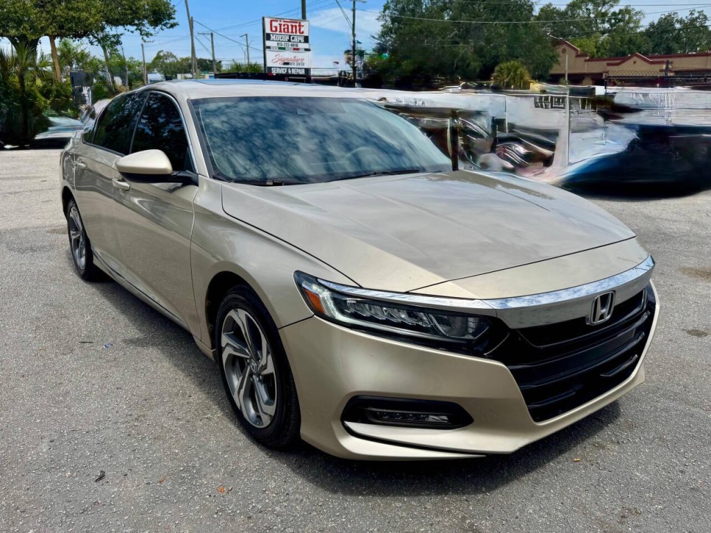 2020 Honda Accord Image 10