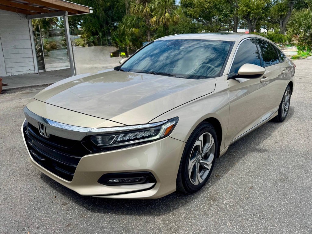2020 Honda Accord Image 11