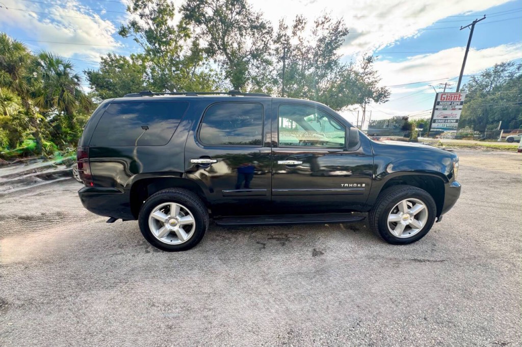 2007 Chevrolet Tahoe Image 7