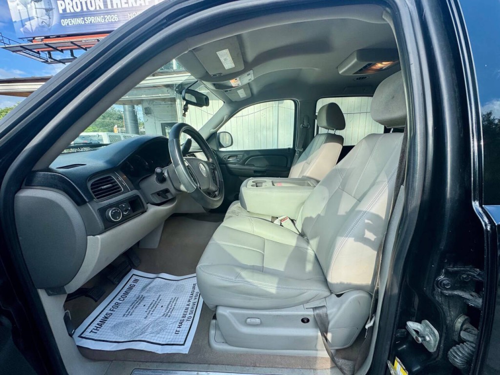 2007 Chevrolet Tahoe Image 13