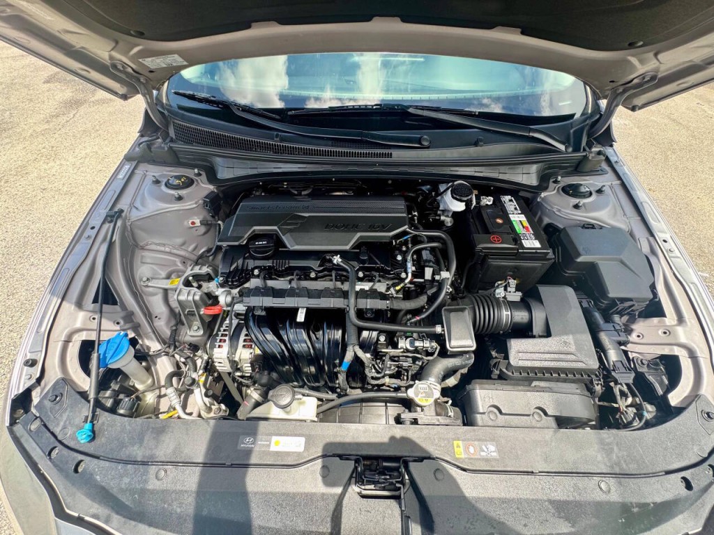 2024 Hyundai Elantra Image 13