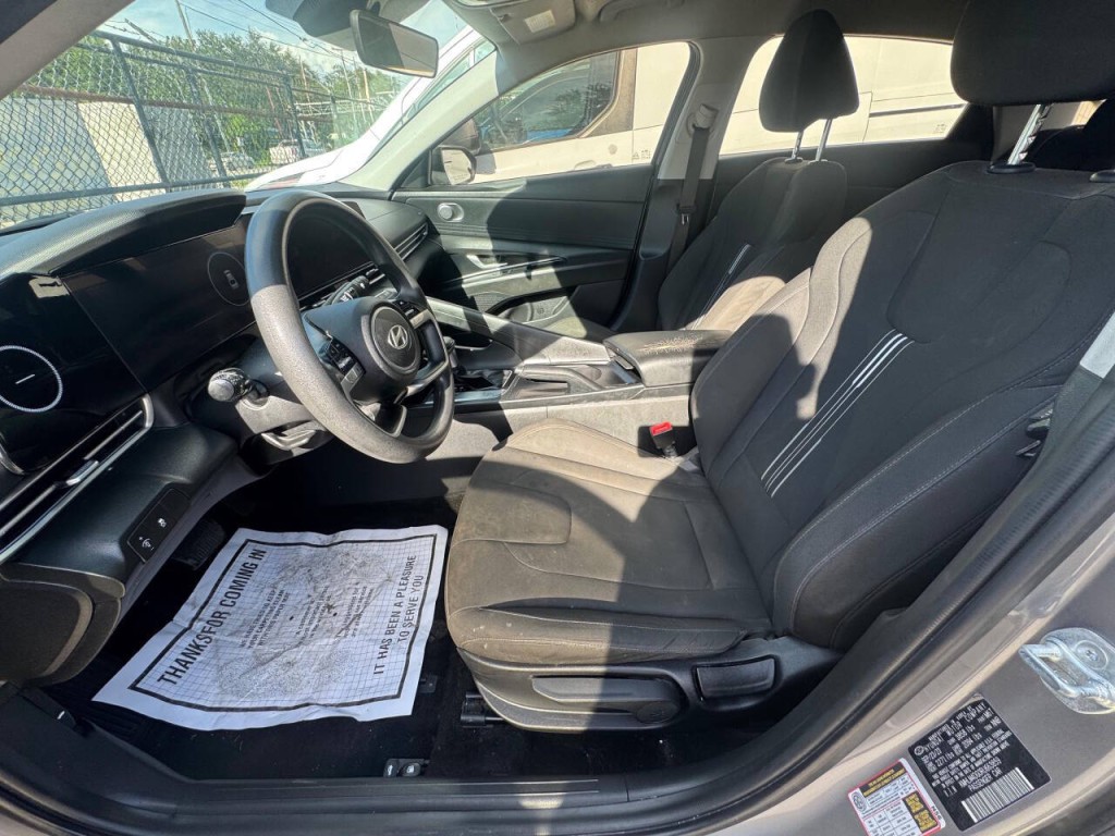 2024 Hyundai Elantra Image 14