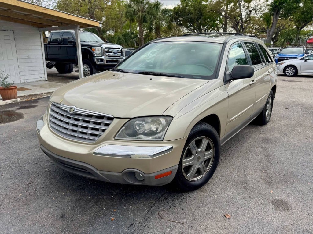 2006 Chrysler Pacifica Image 2