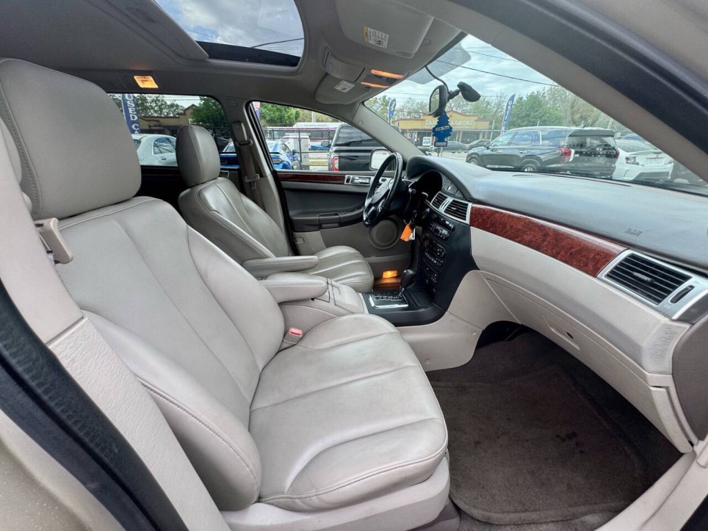 2006 Chrysler Pacifica Image 15