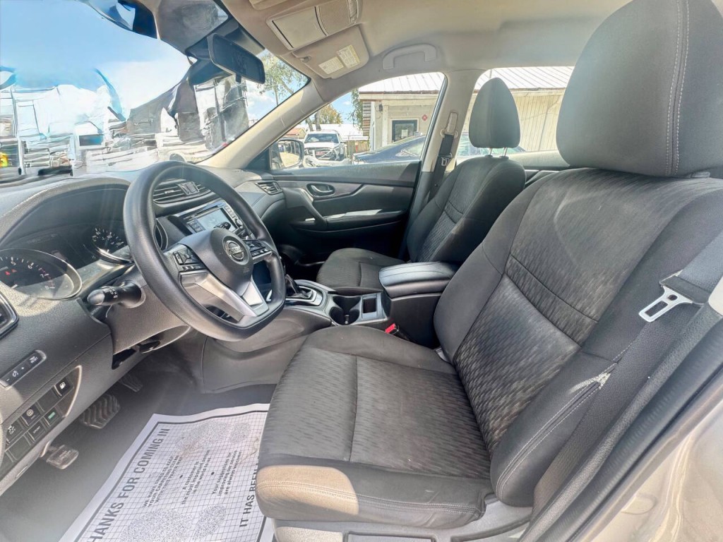 2020 Nissan Rogue Image 12