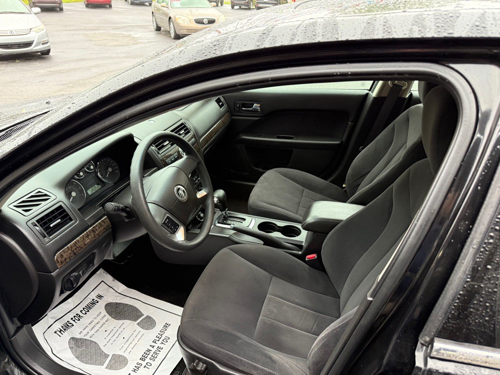 2009 Mercury Milan Image 7