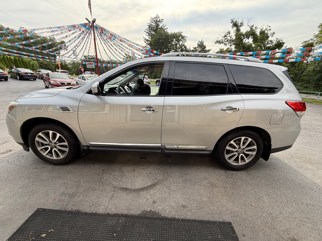 2015 Nissan Pathfinder Image 5