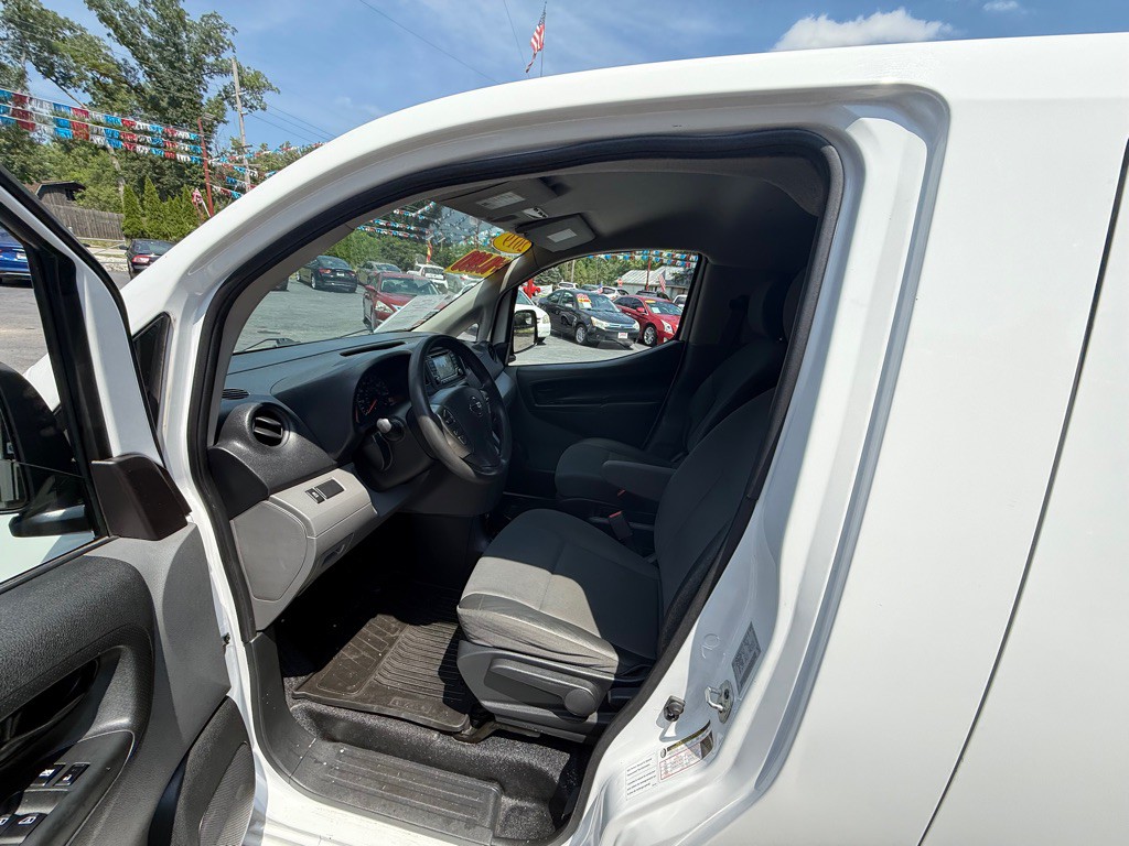 2019 Nissan NV200 Image 7