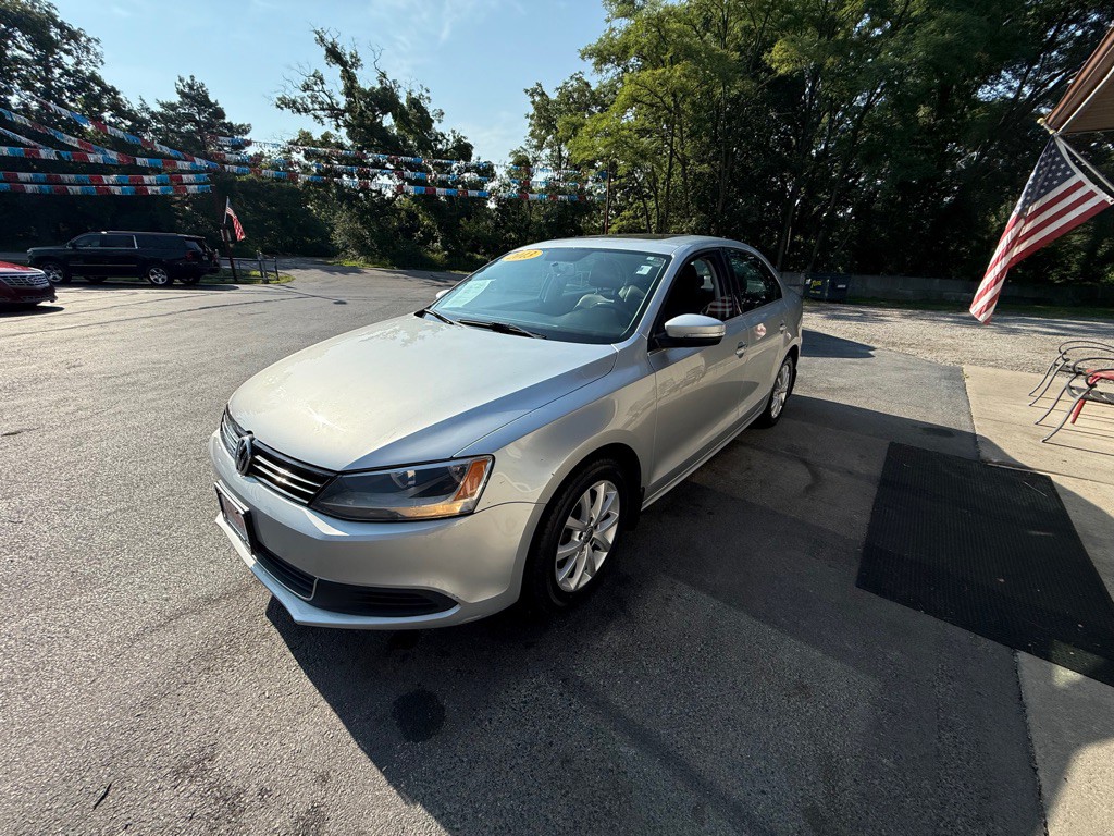 2013 Volkswagen Jetta Image 4