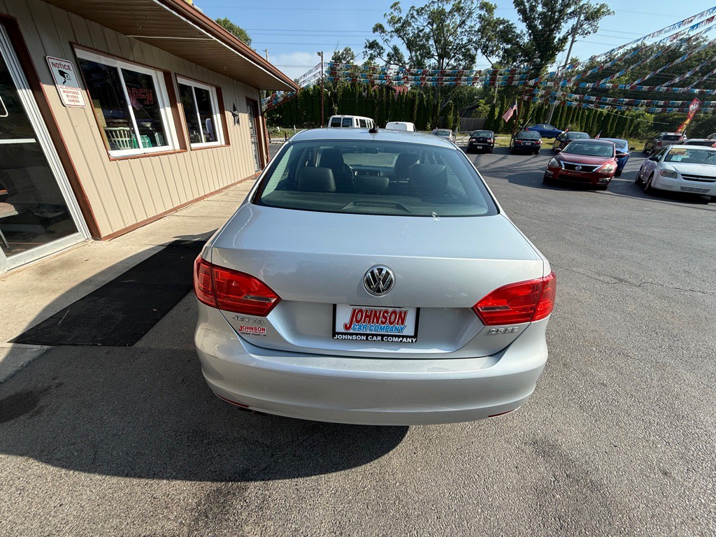 2013 Volkswagen Jetta Image 6