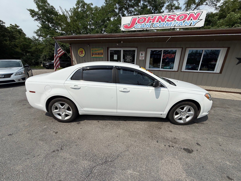 2009 Chevrolet Malibu Image 2