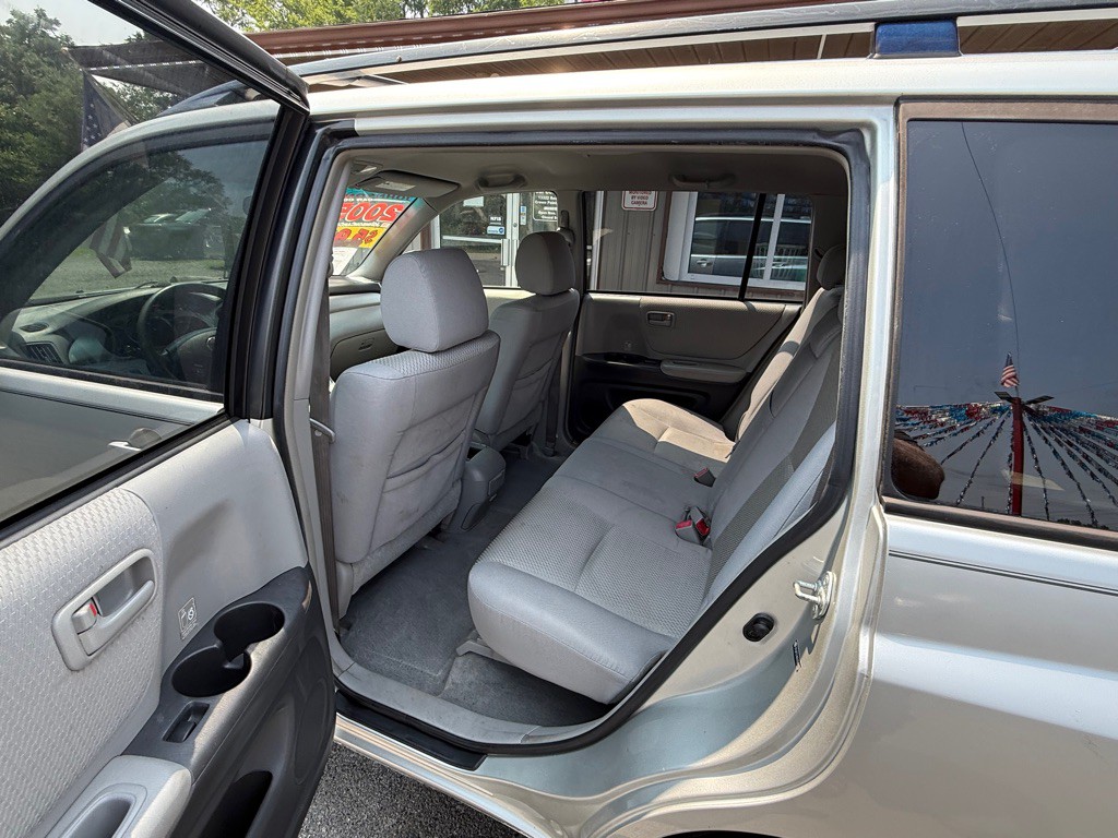 2005 Toyota Highlander Image 8