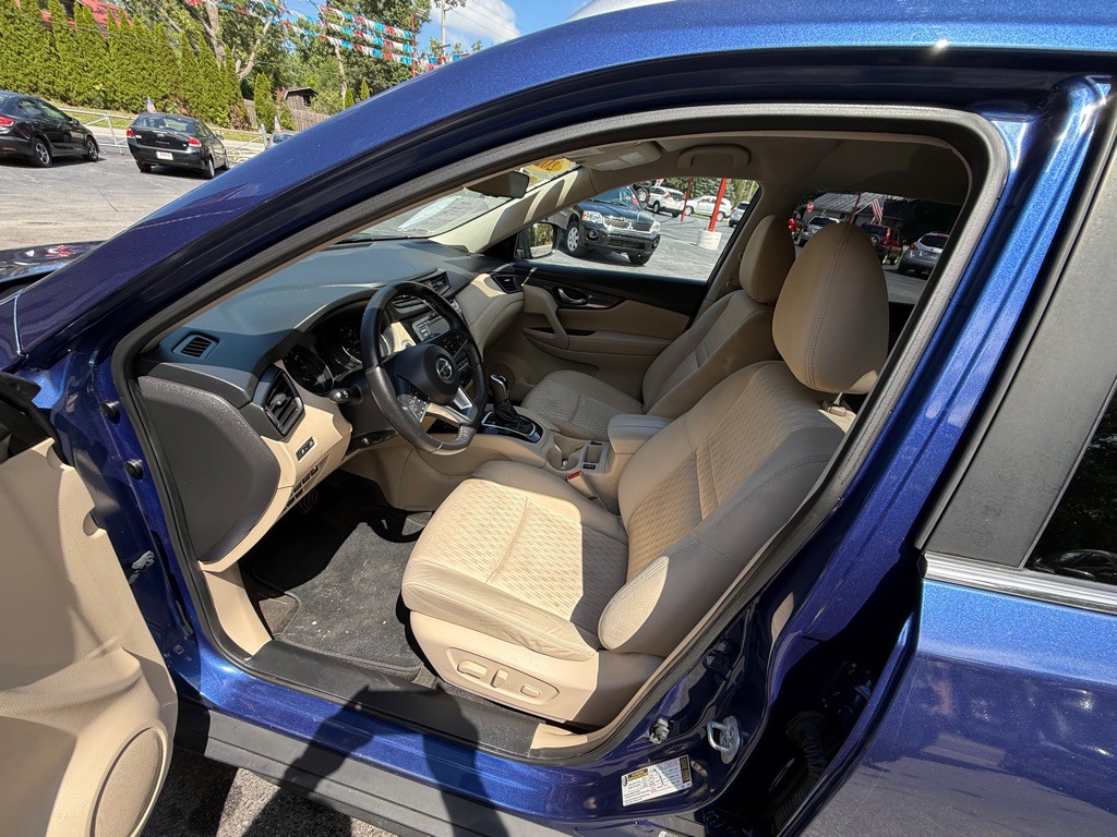 2020 Nissan Rogue Image 7